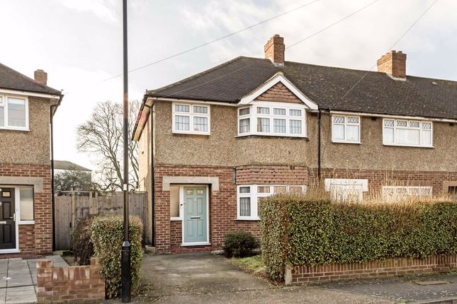 Thumbnail Property for sale in Grove Crescent, Feltham