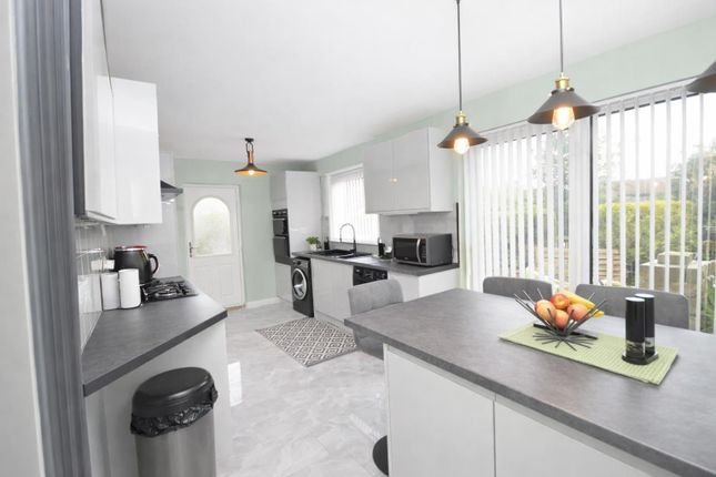 57, Dawtrie Street, Castleford photo 4
