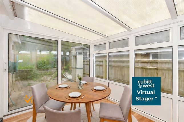 Woods Hill Close, Ashurst Wood photo 4