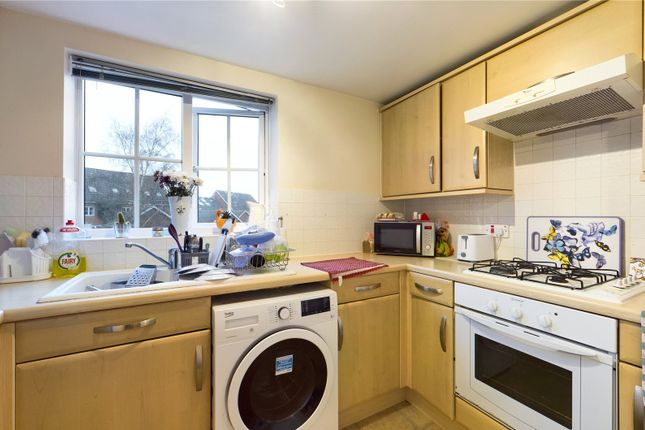 Artillery Drive, Thatcham photo 4