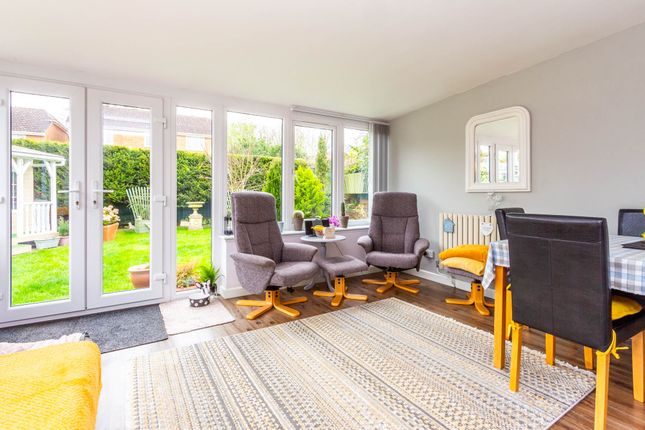 13, St. Marys Avenue, Rushden photo 4