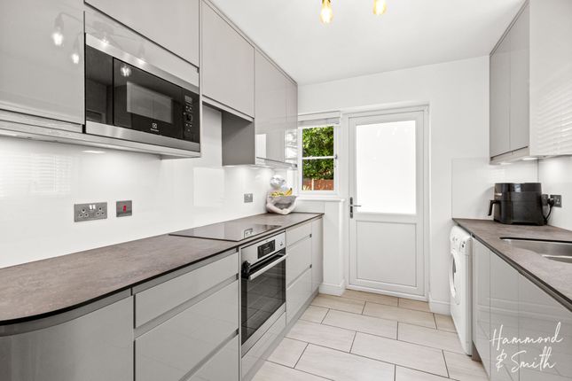 23 Gorefeld, Bishop's Stortford photo 2