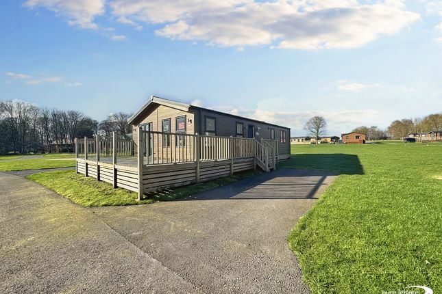 2-bed caravan on Beverley St Andrews, Bridlington Links Golf and Leisure Estate, Sowerby, £165,995
