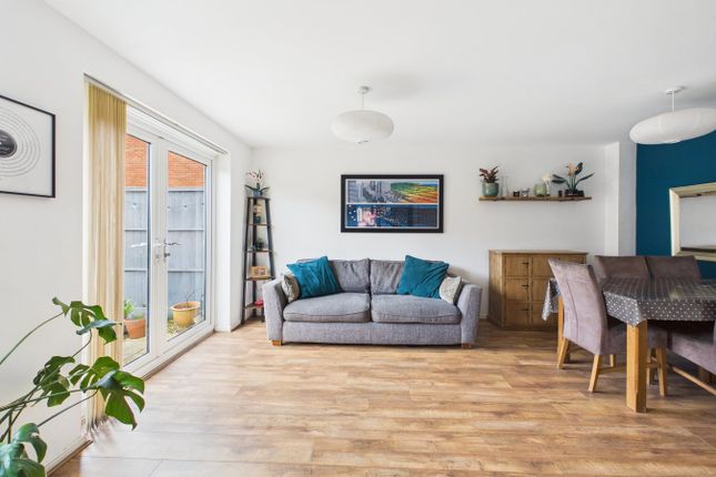 8, Highgrove Walk, Weston-Super-Mare photo 3