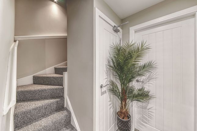 Room 5, 460 Osmaston Road, Derby photo 4