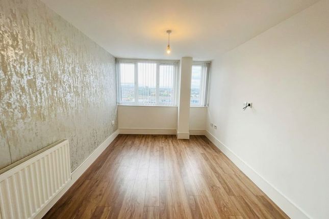 Flat 14, Waltham Cross photo 3