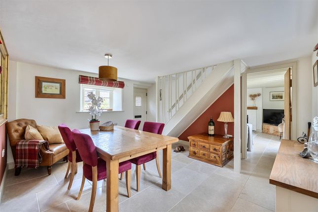 Bow Cottage, 17, Duck Lane, Templecombe photo 3