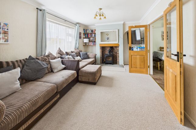 15, 15, Chilton Polden, Bridgwater photo 2