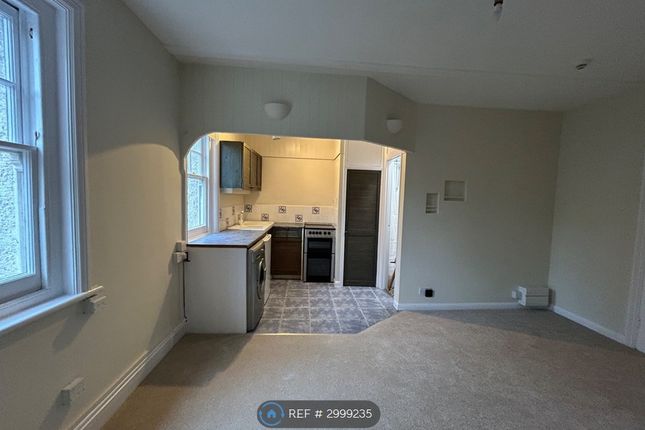 Flat C, York Road, Guildford photo 5