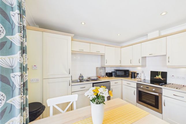 16, Holt Court,16, Whitehall Landing, Whitby photo 4