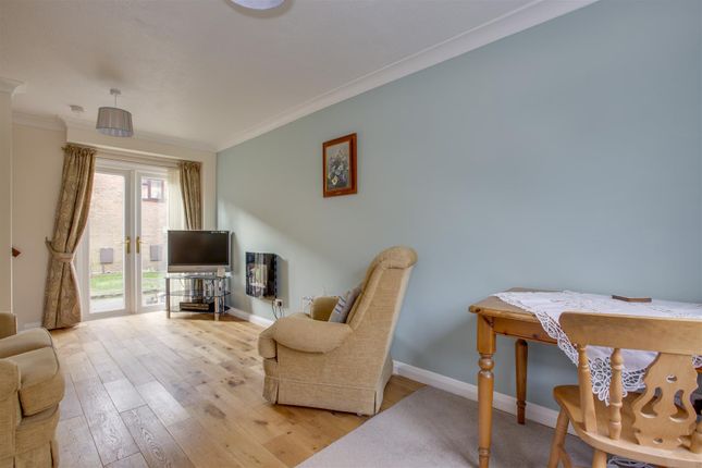 Terraced house to rent in Totteridge Road, High Wycombe
