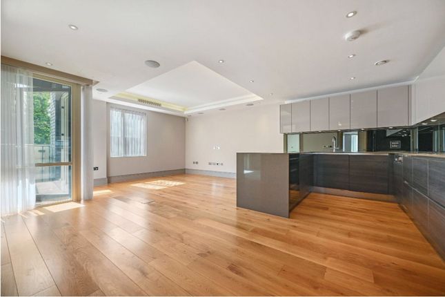 Flat for sale in Cecil Grove, London NW8