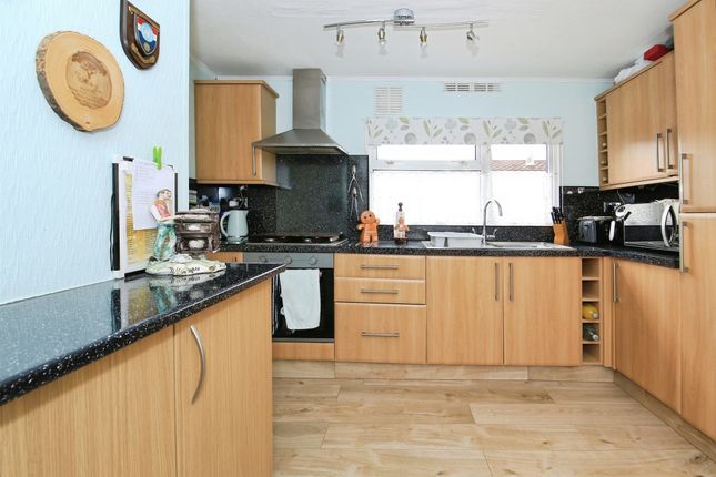 90, Pioneer Way, Thorney Road, Peterborough photo 3