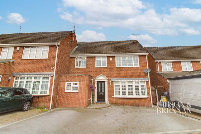 Thumbnail Semi-detached house for sale in Gipson Park Close, Leigh-On-Sea