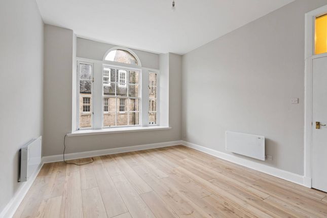 10/2 Blair Street, Old Town, Edinburgh, EH1 1QR photo 4