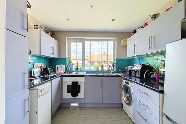 5, Elm Grove, Aldbrough photo 2