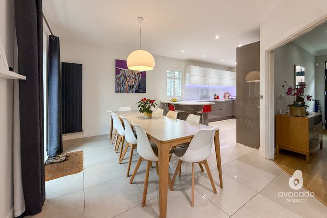 6, Barn Croft Drive, Reading photo 3