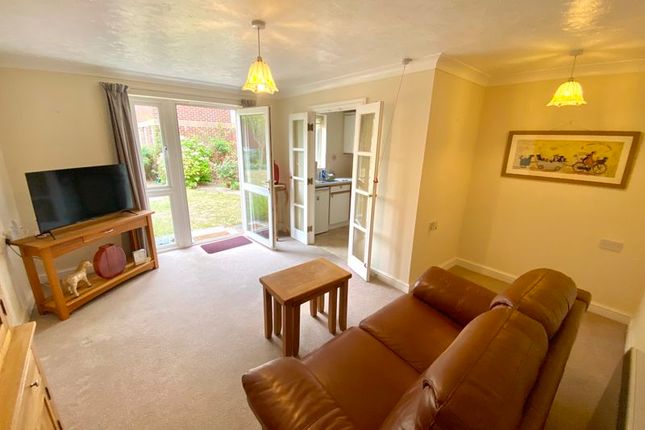 21, Moresby Court, Westbury Road, Fareham photo 3
