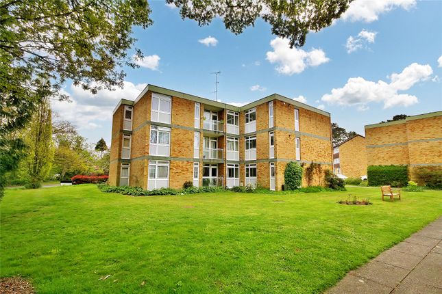 Thumbnail Flat to rent in Laleham Court, Chobham Road, Woking, Surrey