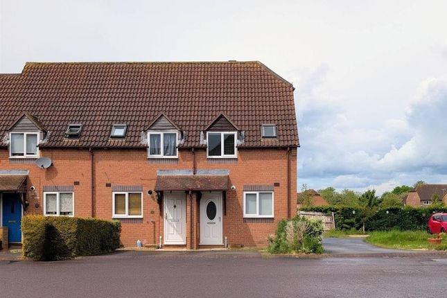 2-bed house on 16, Hasfield Close, Gloucester, £210,000