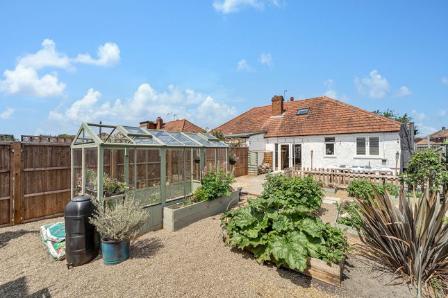 2-bed other on 37, Chalmers Road, Ashford, £435,000