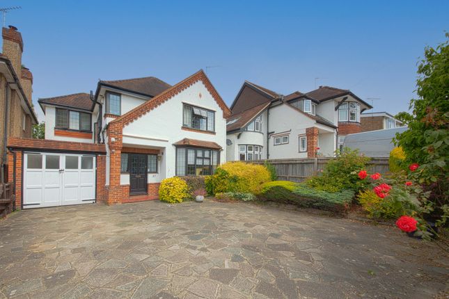 Thumbnail Detached house for sale in Castle Drive, Maidenhead
