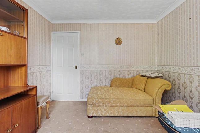 27, Windsor Rise, King's Lynn photo 4