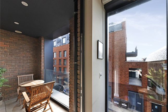 Flat for sale in Hatch Building, London