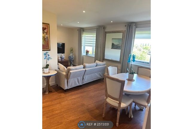 Open Plan Living Area/Dining