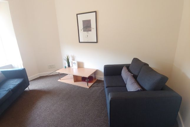 Thumbnail Flat to rent in Union Street, Stirling Town, Stirling