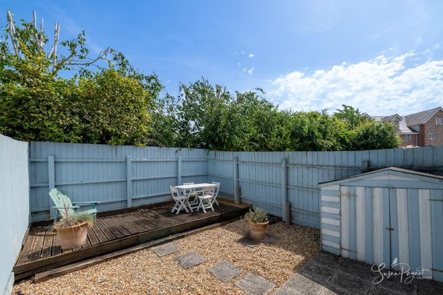 Cape House, 5 Victoria Mews, Binstead photo 2