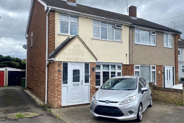 Thumbnail Semi-detached house to rent in Silverdale, Stanford Le Hope, Essex