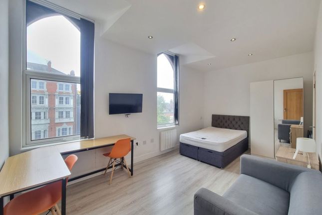 Studio flat on Flat 4 Century House 100a, London Road, Leicester, £750/mo