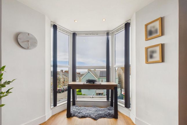 Flat 4, 3 Mount Wise, Newquay photo 2