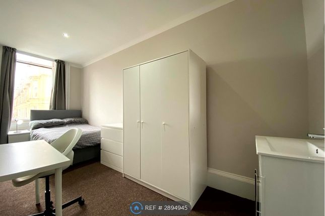 Flat, Cecil Street, Glasgow photo 3