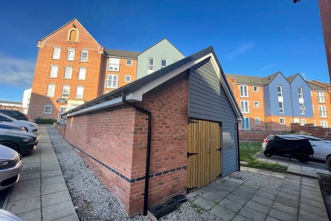 16, The Moorings, Coventry photo 3