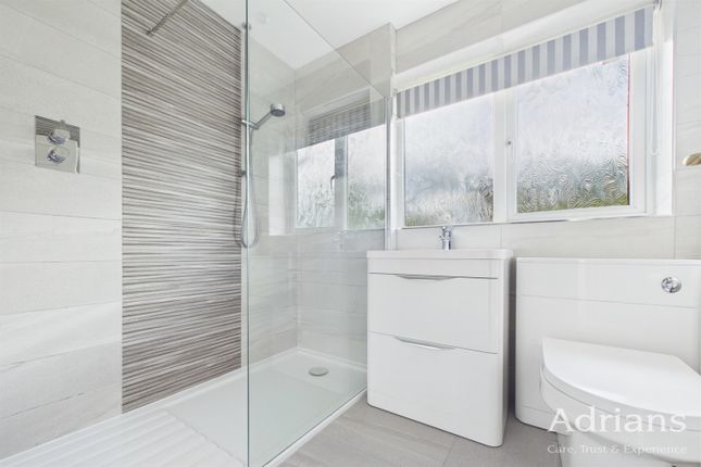 24, Little Meadow, Writtle, Chelmsford photo 4