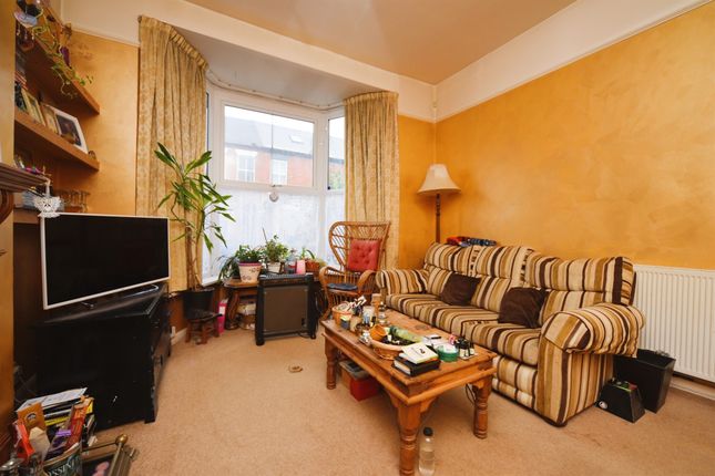 Thumbnail Terraced house for sale in Louis Street, Hull