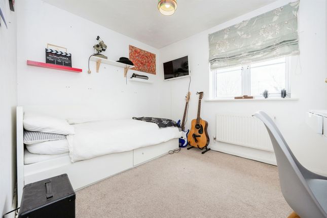 Semi-detached house for sale in Birbeck Close, Clapham, Bedford