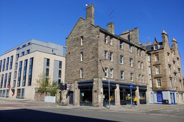 Flat to rent in Potterrow, Newington, Edinburgh