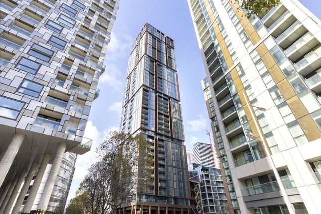 Studio to rent in Maine Tower, 9 Harbour Way, Canary Wharf, London