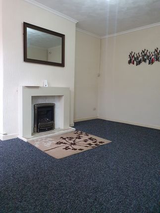 11 Windsor Grove, Heaton Bolton photo 3