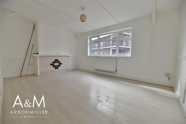 Thumbnail Flat to rent in Little Gearies, Cranbrook Road, Ilford