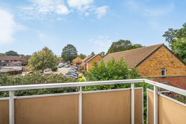 11, Alpha Road, Surrey photo 4