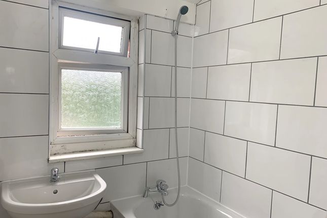 19, Lazar Walk, Holloway photo 4