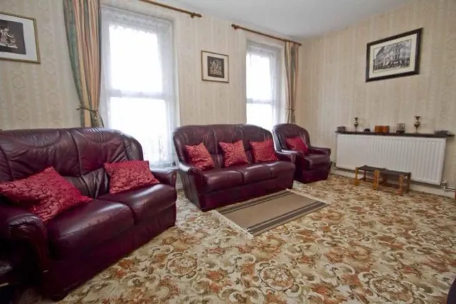 91, Bridge Street, Pinner photo 2