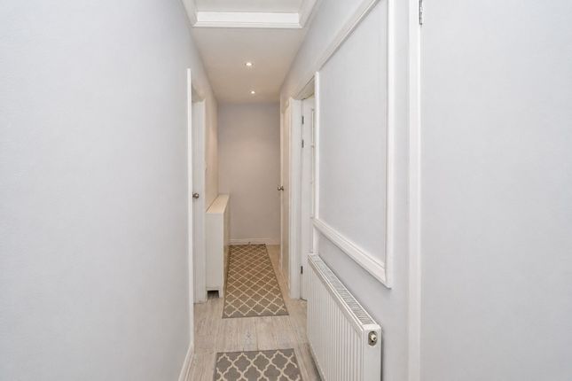 8, Harcourt House, Highams Park photo 4
