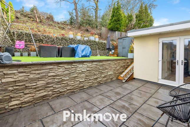 43, Rosemead, Cwmbran photo 2