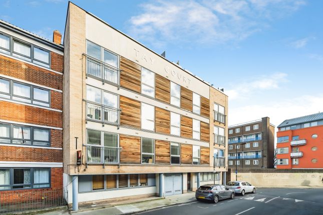 Flat 6, Tay Court, 44, Decima Street, London Bridge photo 2