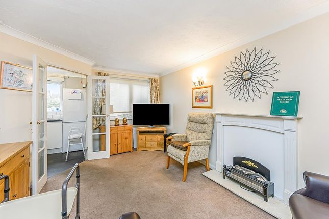Flat 19 Kingswood Court, 175, Chingford Mount Road, Chingford photo 3